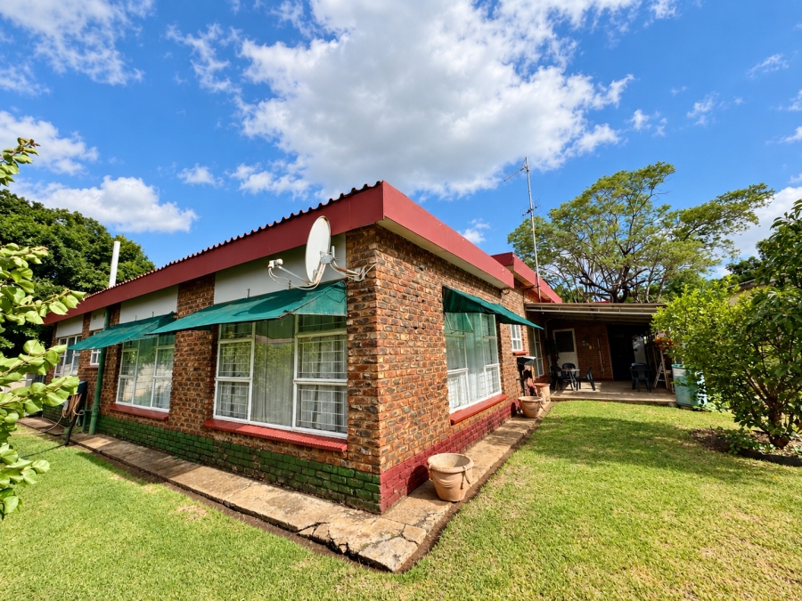 3 Bedroom Property for Sale in Potchefstroom North West